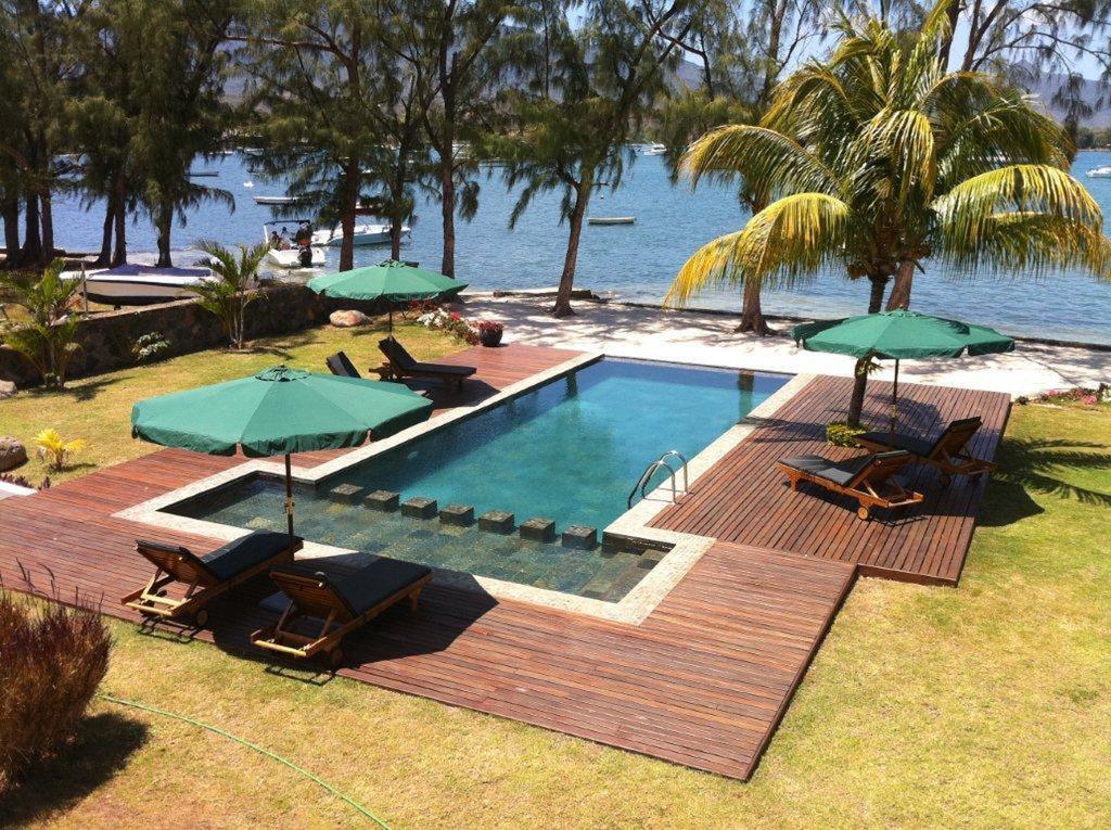 Olana Beachfront Apartments Rivière Noire Extérieur photo